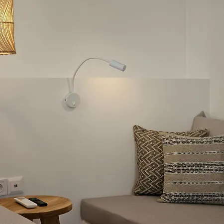 מלון דירות Etherio Milos 3*