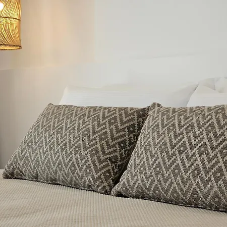 Etherio Milos Aparthotel