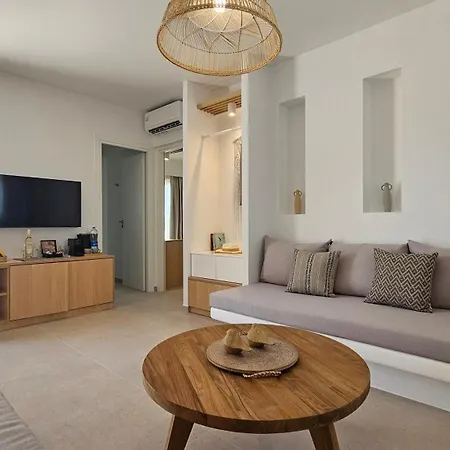 Etherio Milos מלון דירות 3*