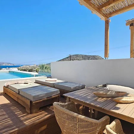 Etherio Milos Aparthotel Pollonia
