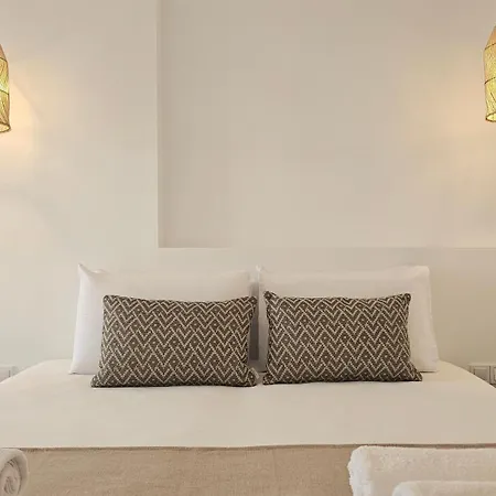 Apartahotel Etherio Milos Pollonia