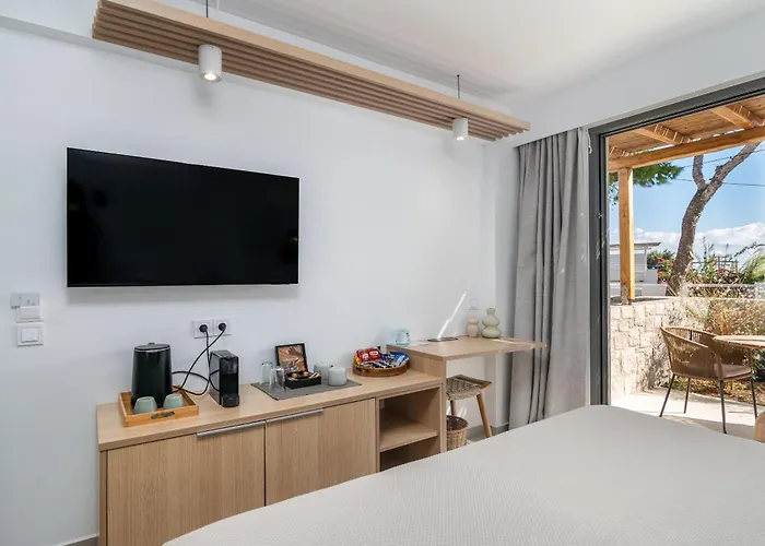 Etherio Milos Aparthotel