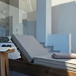 Apartmanhotel Etherio Milos Pollónia