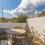Apartmanhotel Etherio Milos 3*