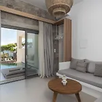 Etherio Milos Aparthotel