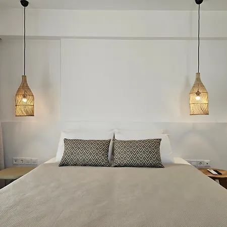 Etherio Milos Aparthotel 3*