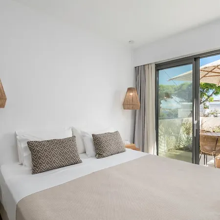 Etherio Milos Hotel apartamentowy Pollonia