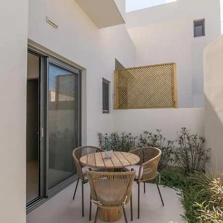 Etherio Milos Pollonia