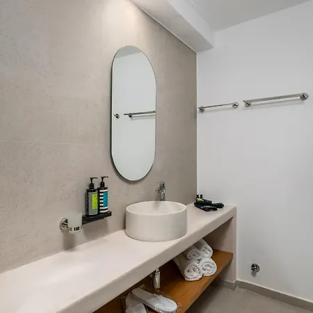 Hotel apartamentowy Etherio Milos Pollonia