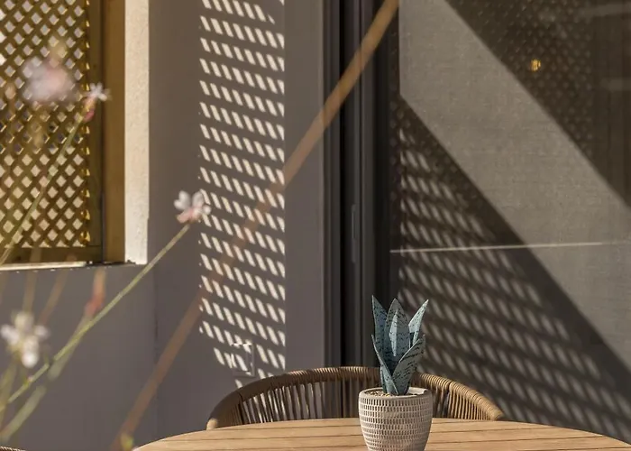 Etherio Milos Aparthotel