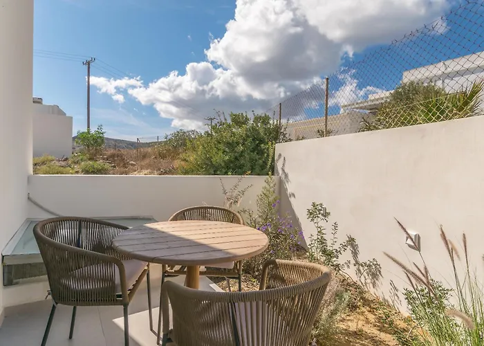 Aparthotel Etherio Milos 3*